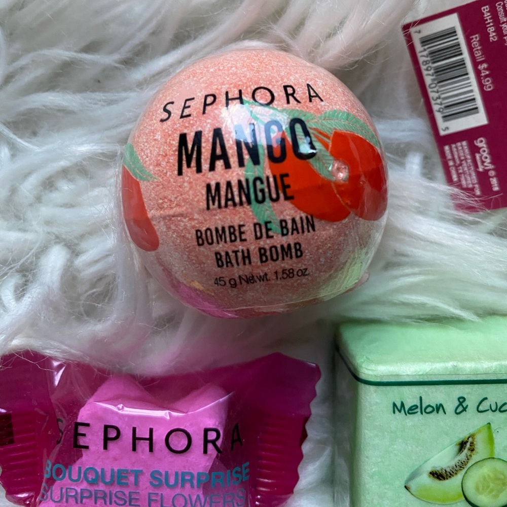 Assorted bath soak bundle - Picture 3 of 5